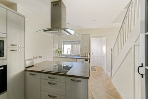 Kitchen/breakfast room- click for photo gallery